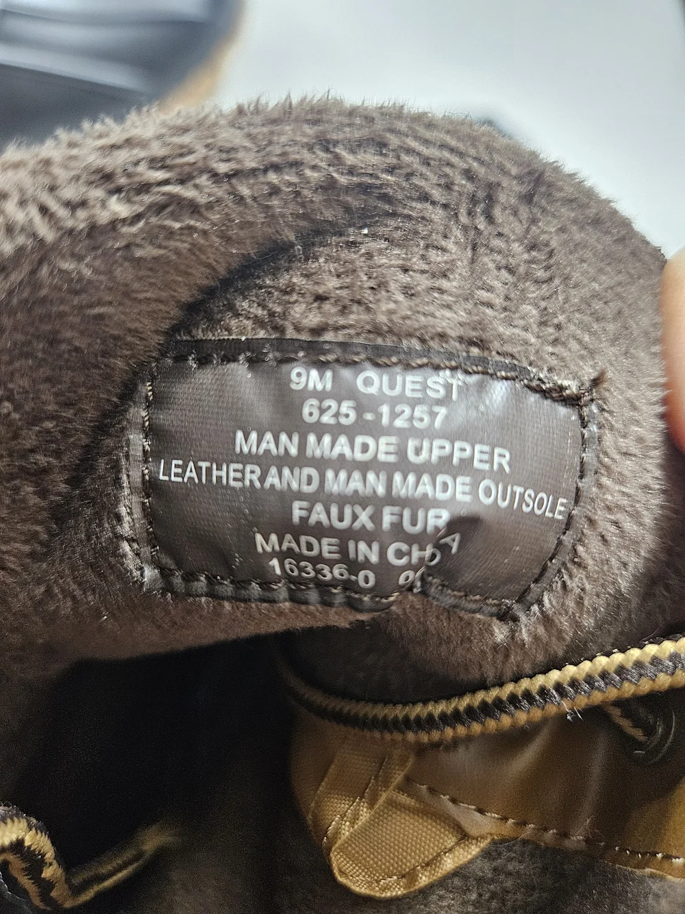 Weatherproof Brown and Black Lace-Up Rain & Snow Boots 9M Quest